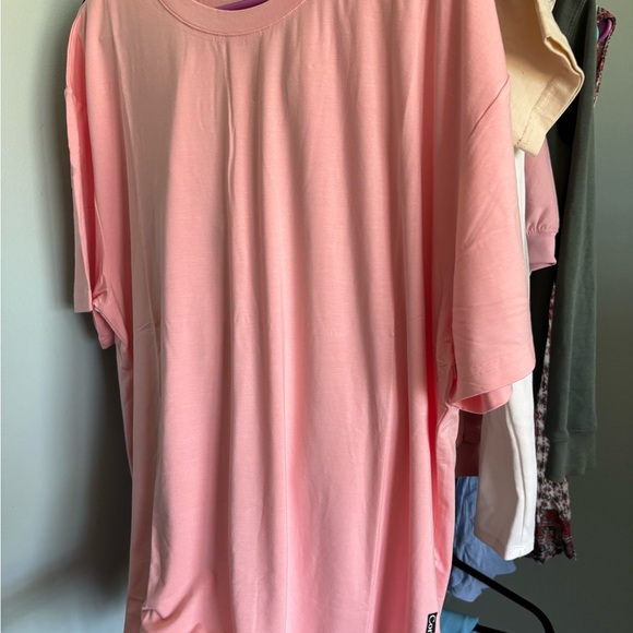 Women's Pink Comfrt Tshirt XL - Picture 3 of 3
